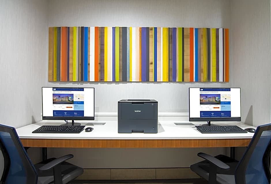 Holiday Inn Express Hotel And Suites Coon Rapids By IHG