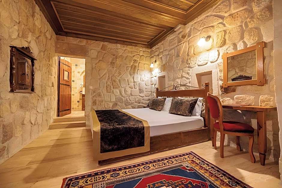 Mithra Cave Hotel