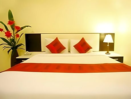 Standard Double Bed