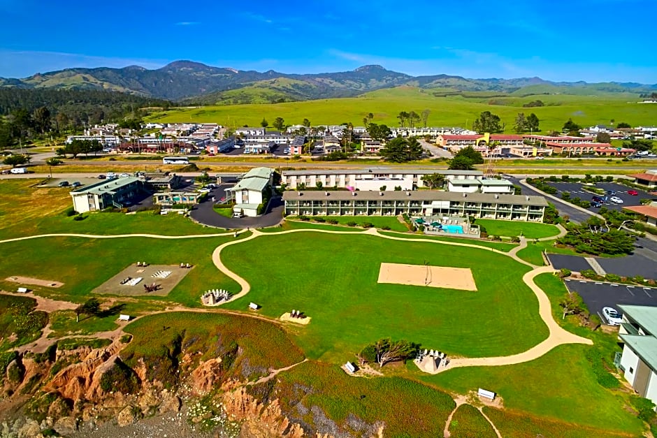 Cavalier Oceanfront Resort