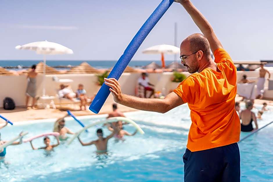 Nautilus Family Hotel