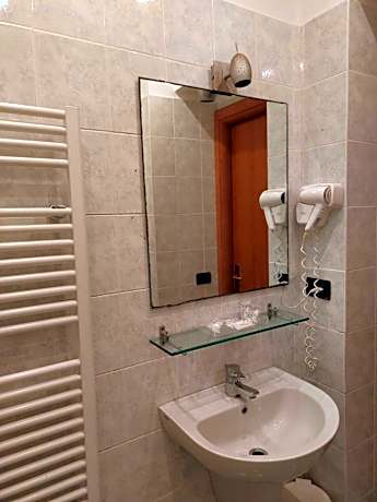 Triple Room with Private External Bathroom