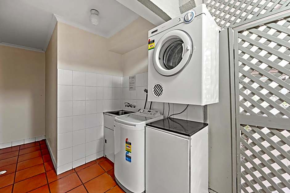Koala Court Holiday Apartments