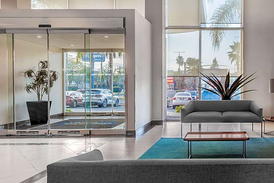 City Express by Marriott Querétaro Juríca