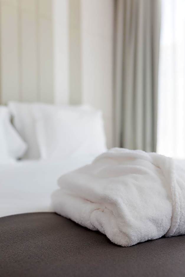 Lumen Hotel & The Lisbon Light Show