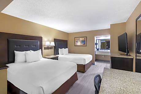 Queen Room with Two Queen Beds - Non-Smoking