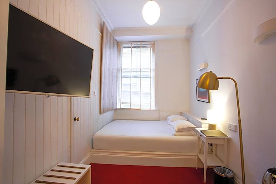 Kellys Hotel