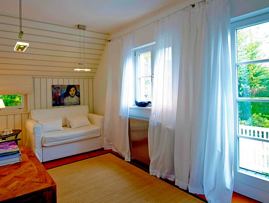 Am Eichholz Galerie & Art-Hotel