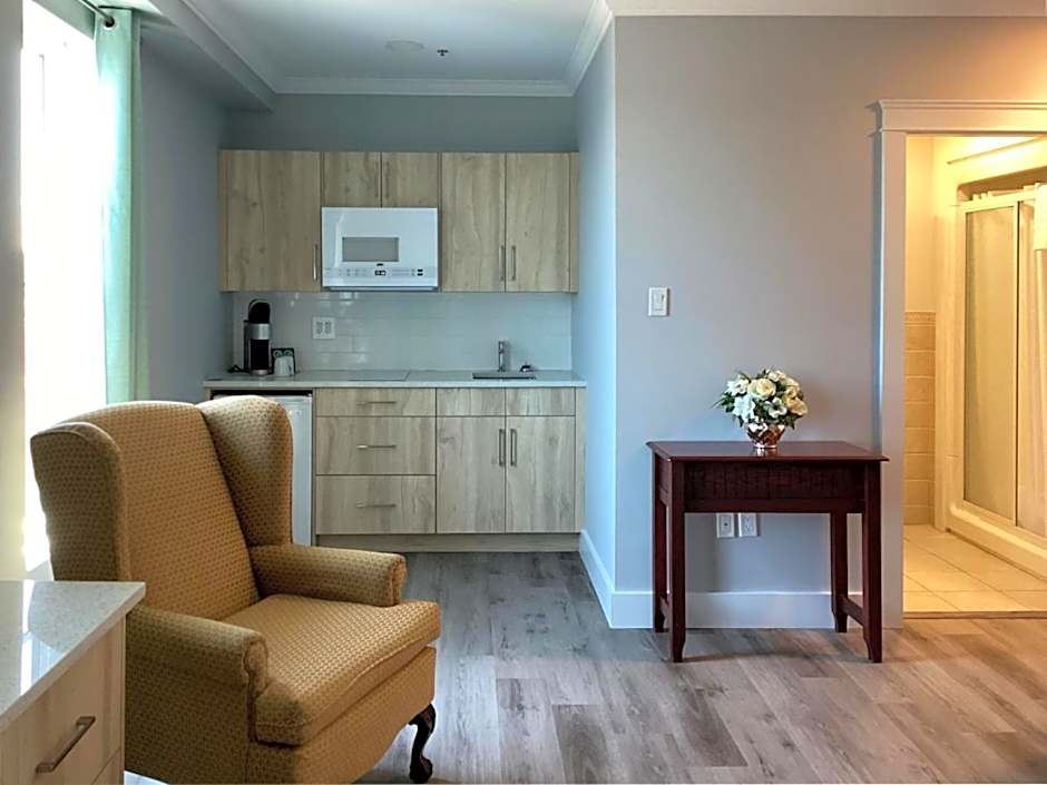 Lunenburg Arms Hotel