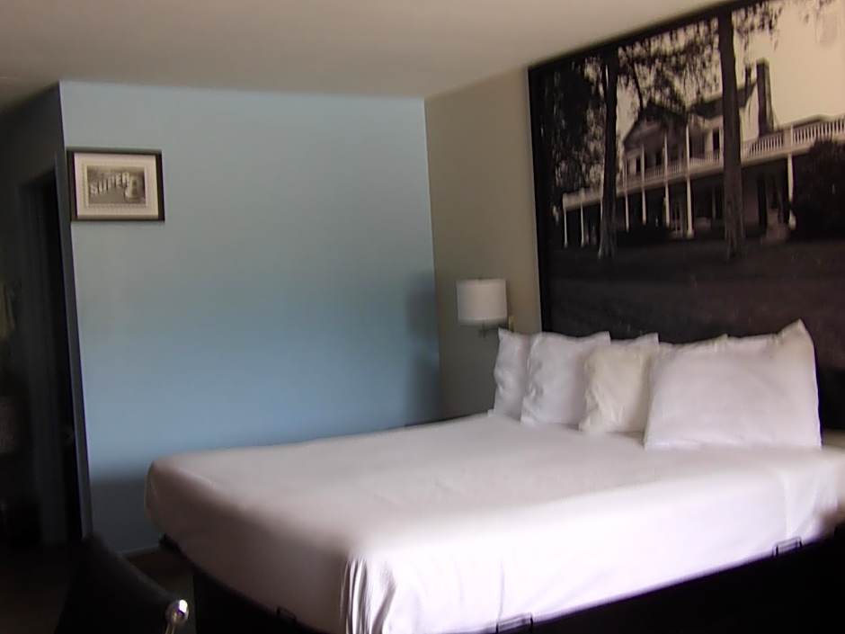 Super 8 by Wyndham Ocean Springs Biloxi