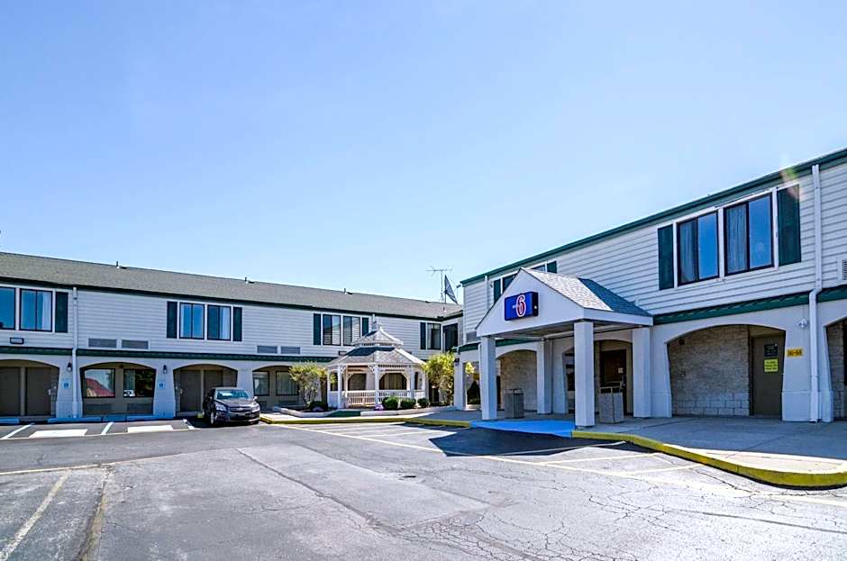 Motel 6-Newark, DE