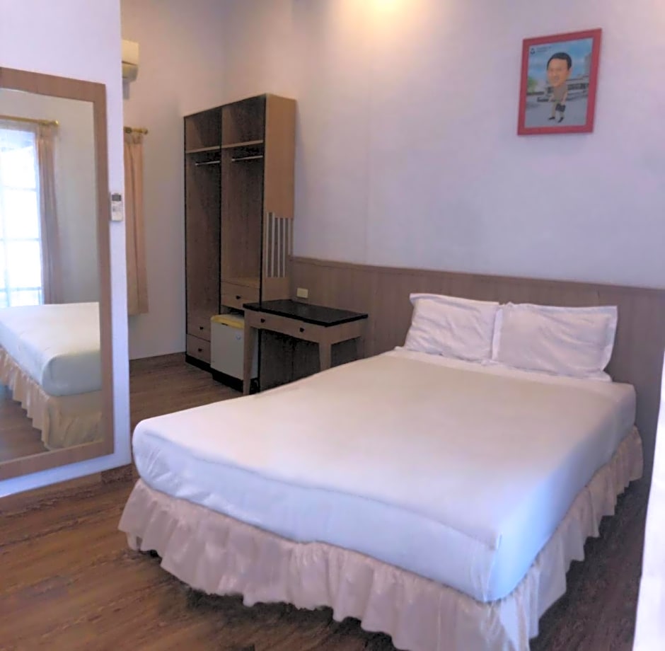 Hotel Purnama Lenggang