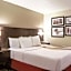 La Quinta Inn & Suites by Wyndham Vancouver Airport