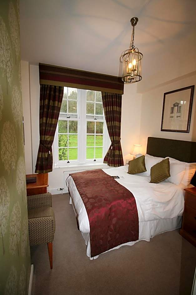 Dumbleton Hall Hotel