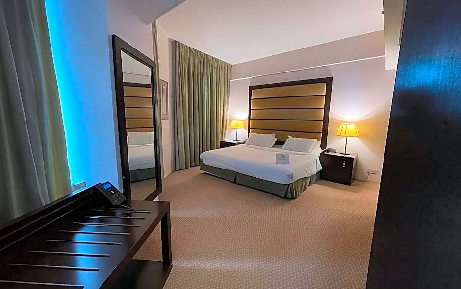 Oriental Crystal Hotel