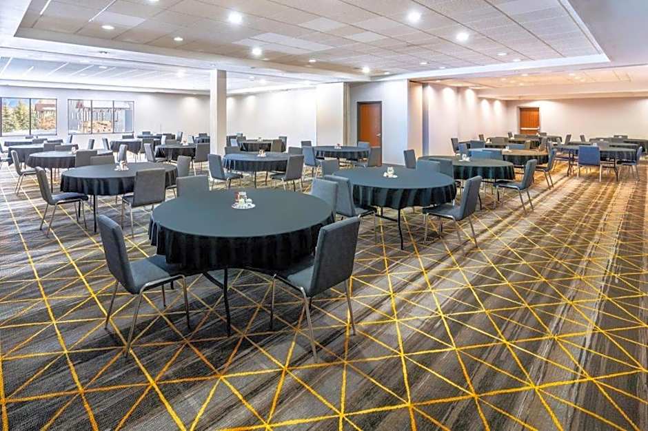 Holiday Inn Frisco By IHG