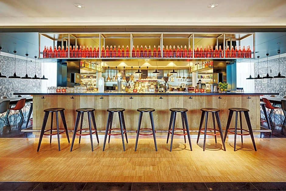 citizenM Schiphol Airport