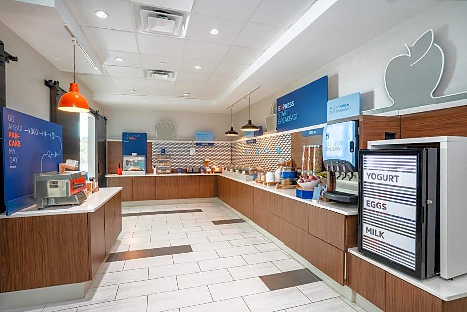 Holiday Inn Express And Suites Atlanta Arpt Ne - Hapeville By IHG