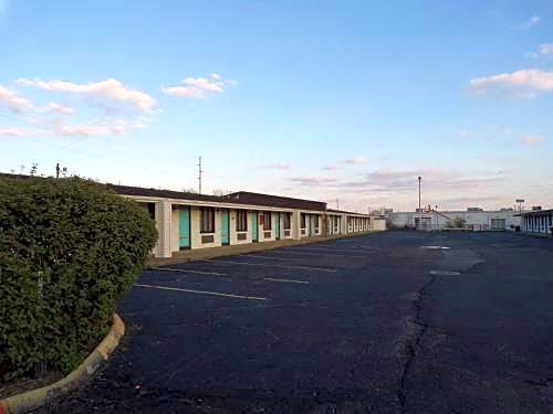 Dover Inn and Suites