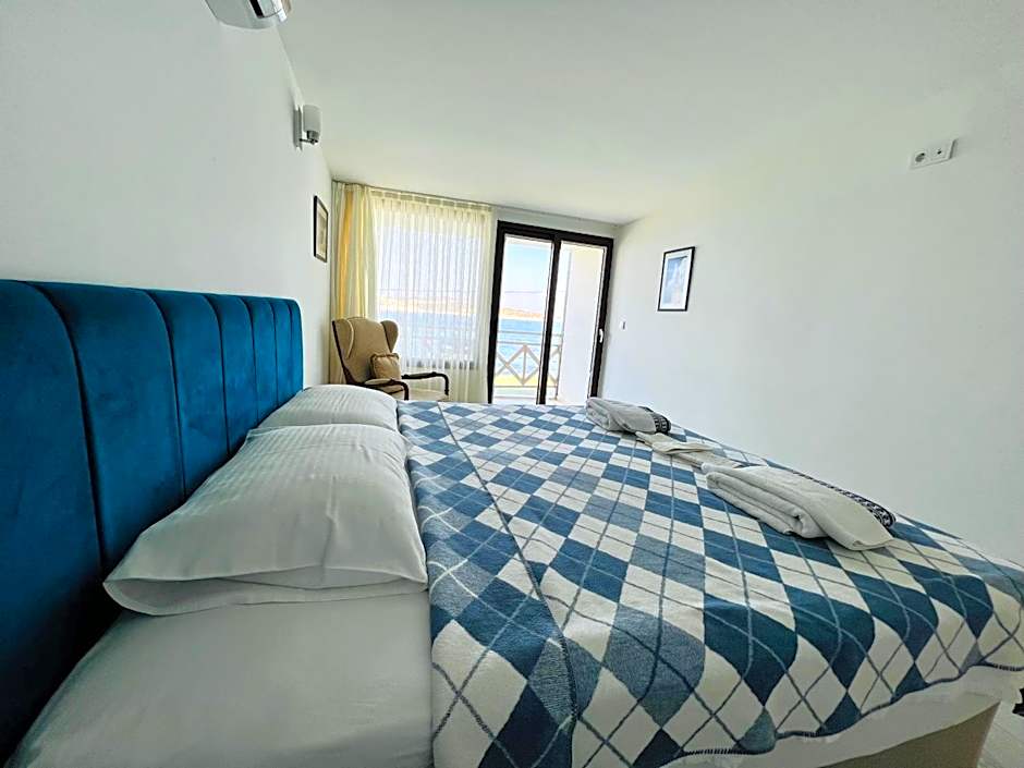 Giritli Rum Meyhanesi & Butik Otel