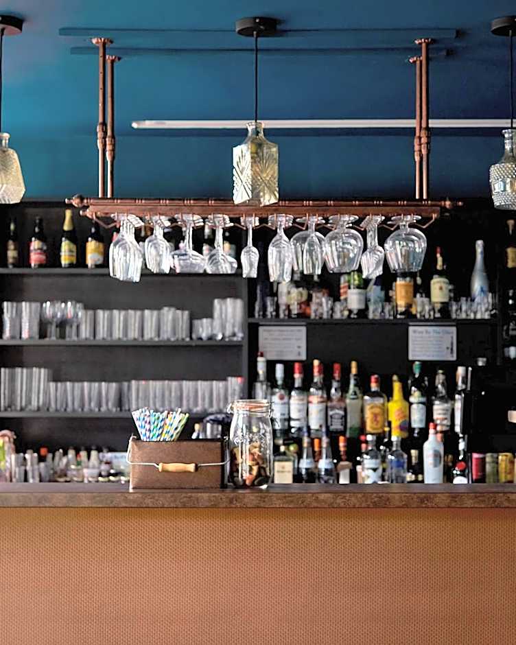 The Royal Adelaide Hotel