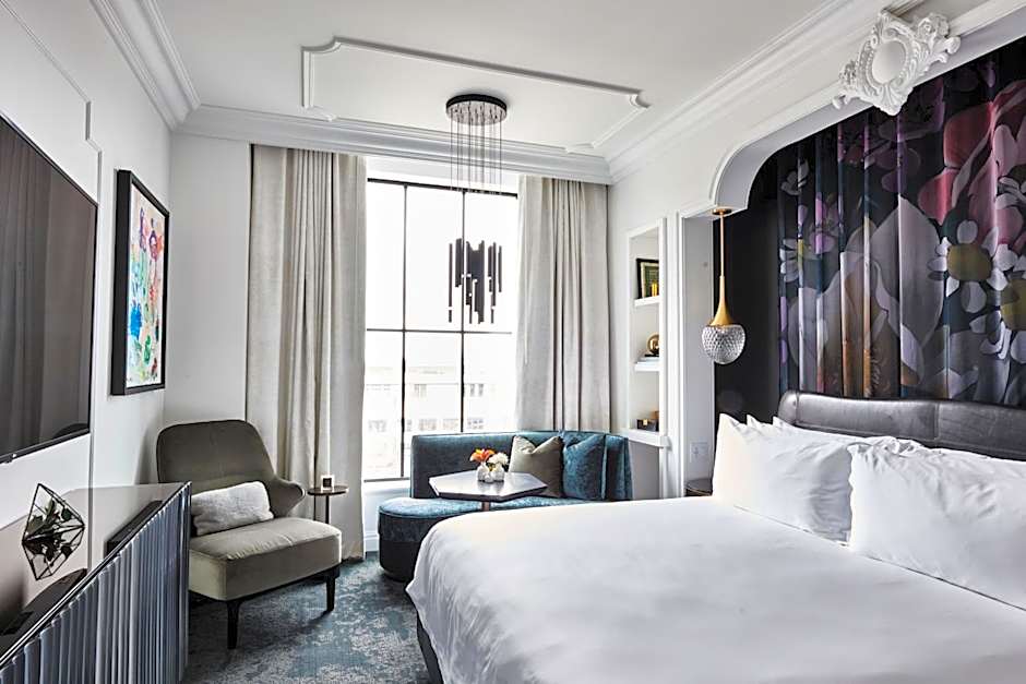 Daxton Hotel Birmingham, Curio Collection by Hilton