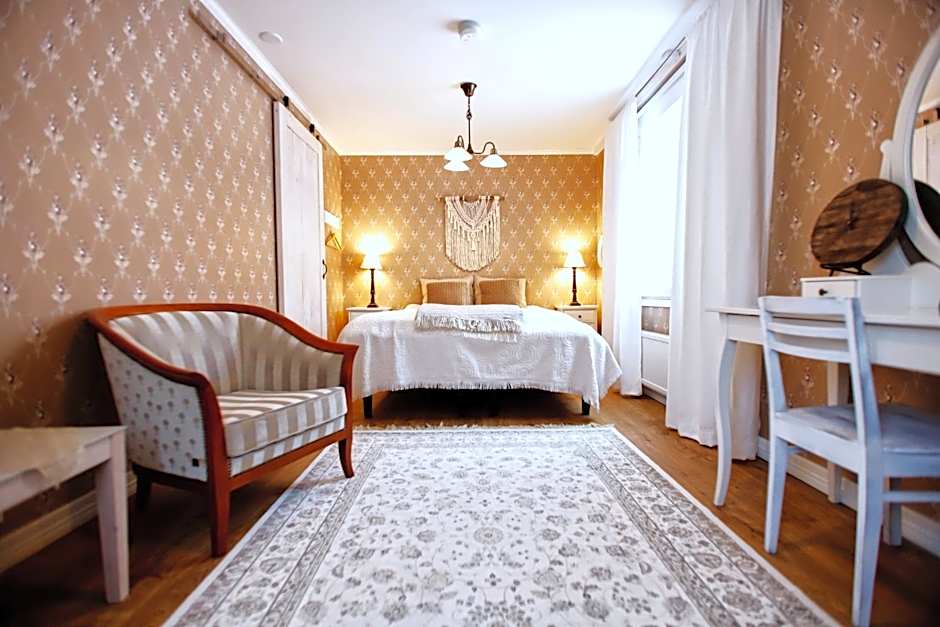 Kotolinna, Kotomo Oy