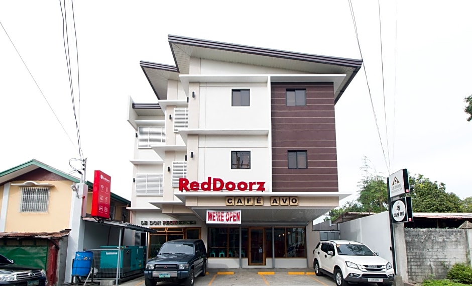 Reddoorz Plus @ Diola Villamonte Bacolod