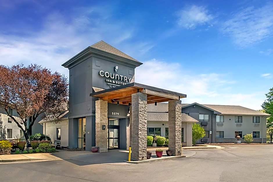 Country Inn & Suites by Radisson, Frederick, MD