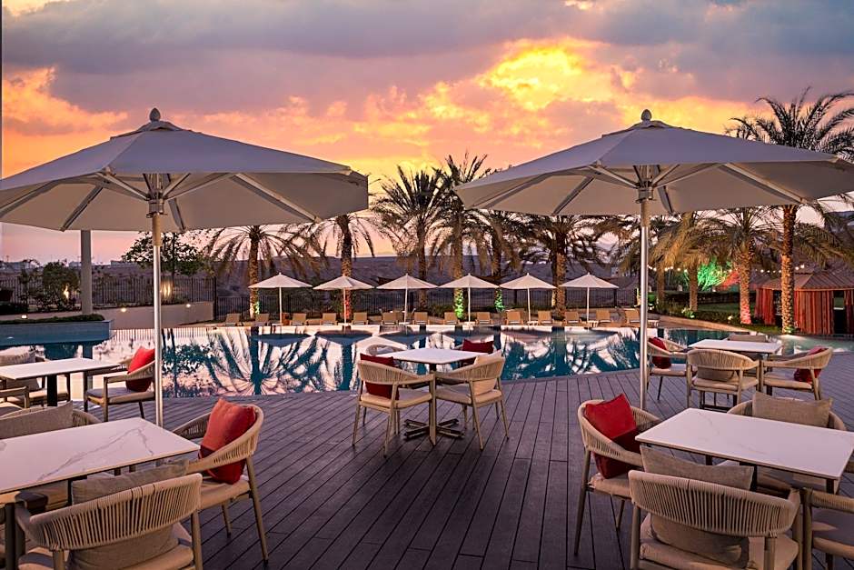 Crowne Plaza Muscat OCEC By IHG
