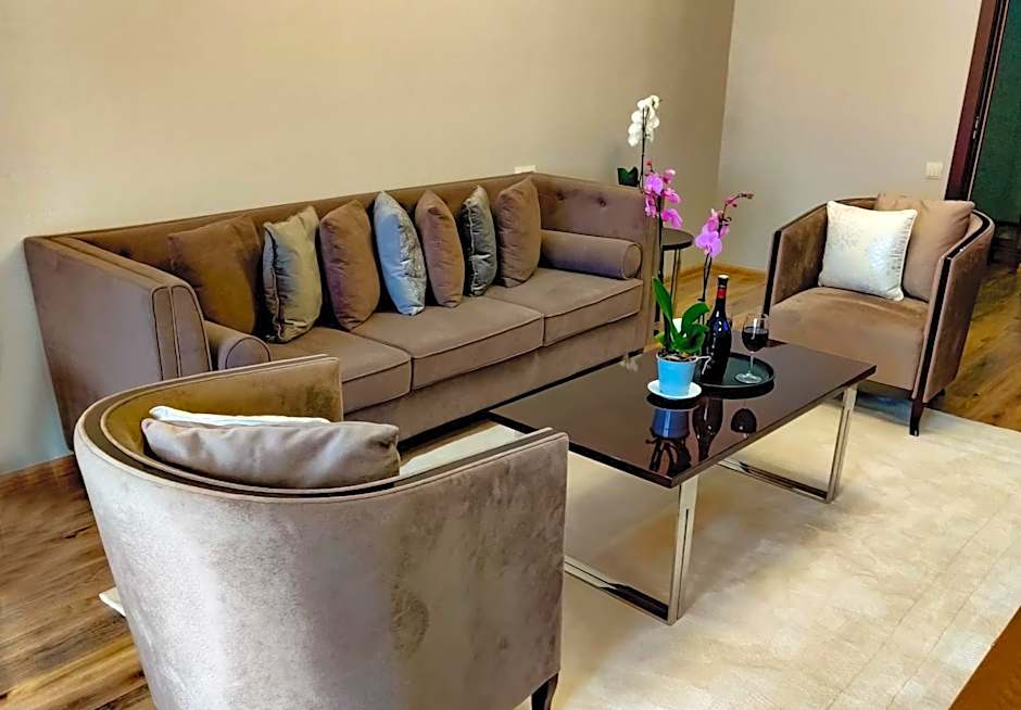 Crystal Hotel & SPA