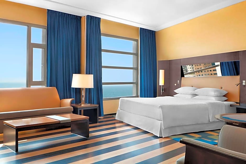 Photo 1 of 1 of Junior 1 King Bed Suite