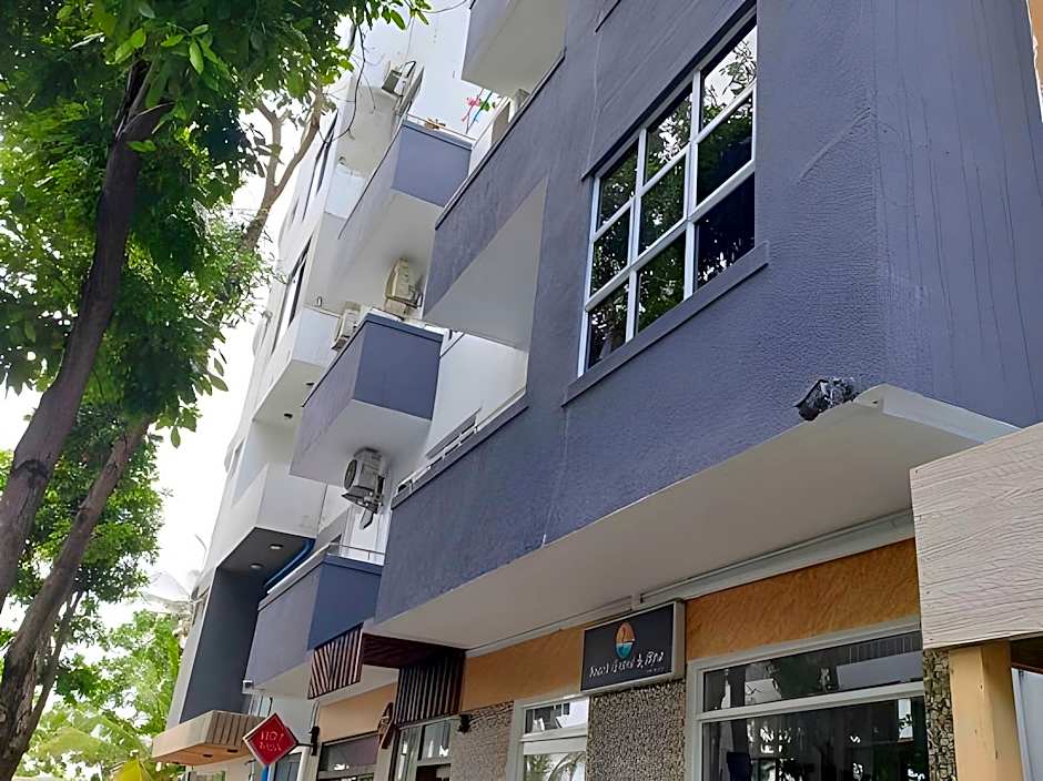 Beach Grand and Spa Premium