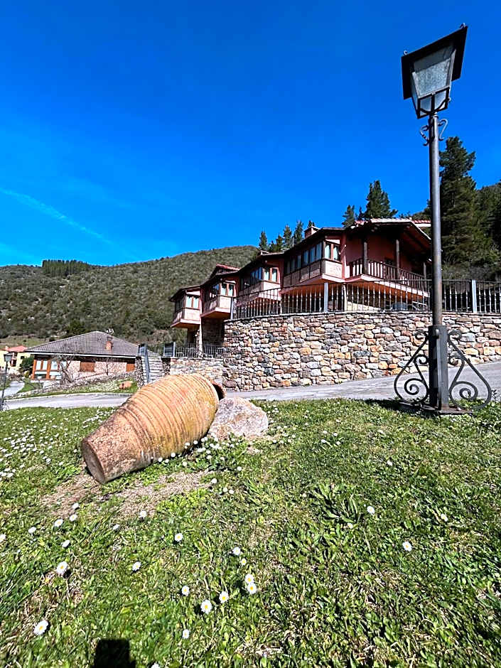 Apartamentos La Montaña