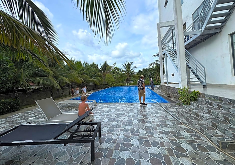 Homestead Seaview Phu Quoc Hotel