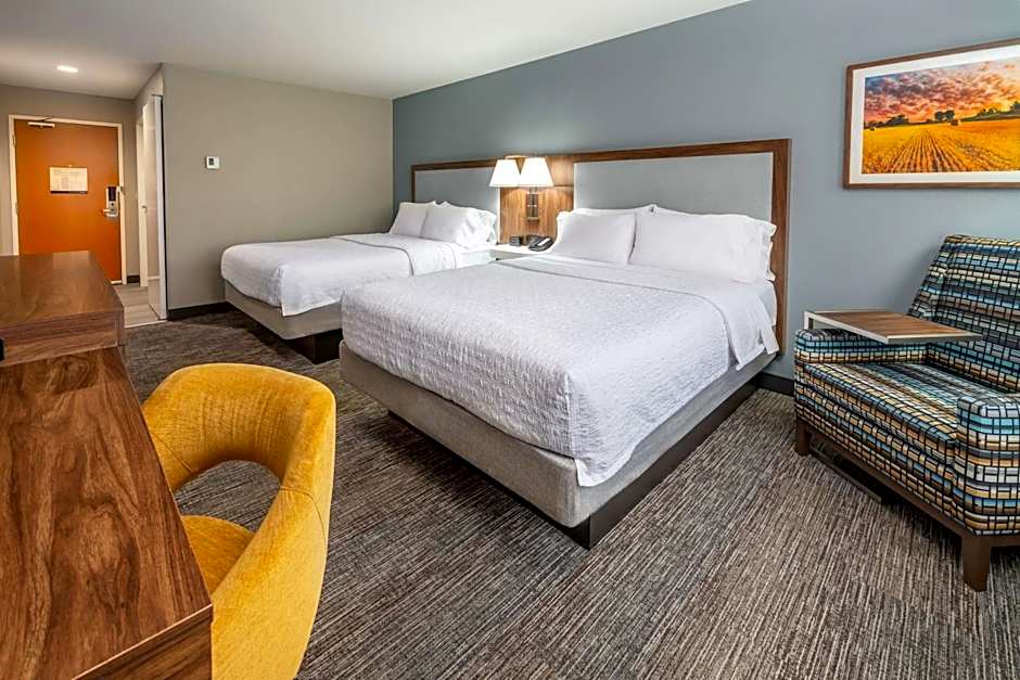 Hampton Inn By Hilton Mitchell