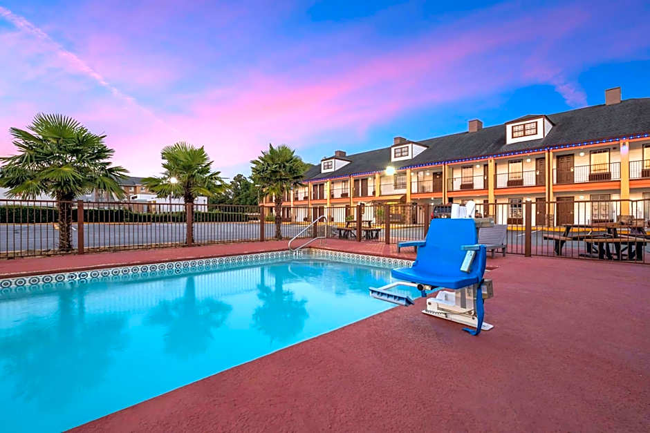 Baymont by Wyndham Commerce GA Near Tanger Outlets Mall
