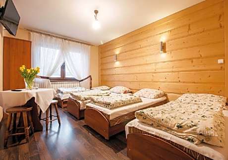 Quadruple Room with Bathroom