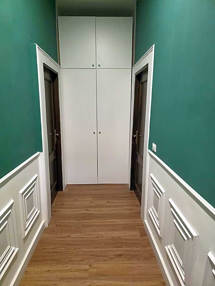 Vanzi Rooms
