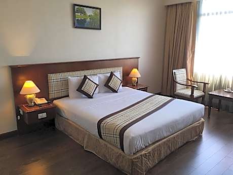 Anniversary Twin Room - Non-Smoking