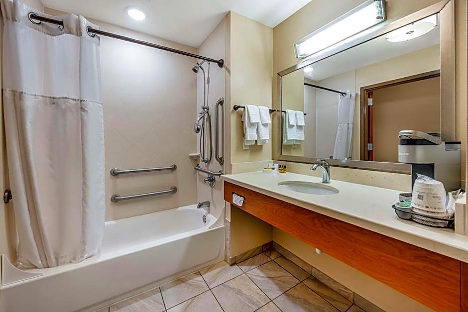 Best Western Plus Tuscumbia/Muscle Shoals Hotel & Suites