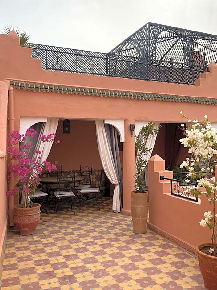 Dar Sarah-Mouassine-Marrakech, Riad authentique idéalement situé