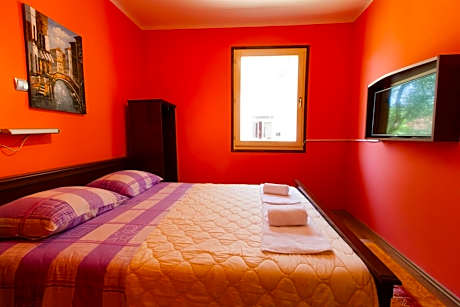 Two-Bedroom Bungalow with Terrace