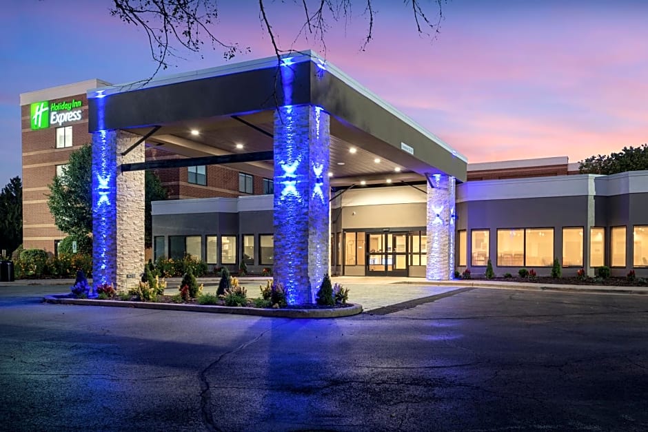Holiday Inn Express Naperville By IHG
