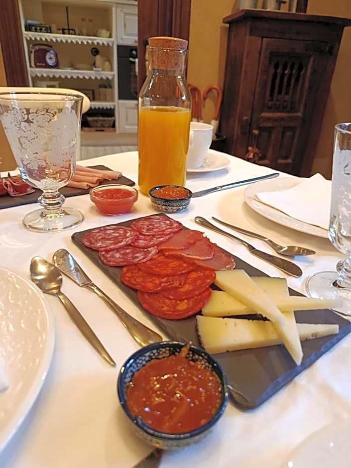 Hotel Rural La Tenada