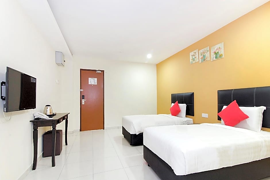 Central Hotel