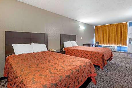 2 Double Beds, Smoking