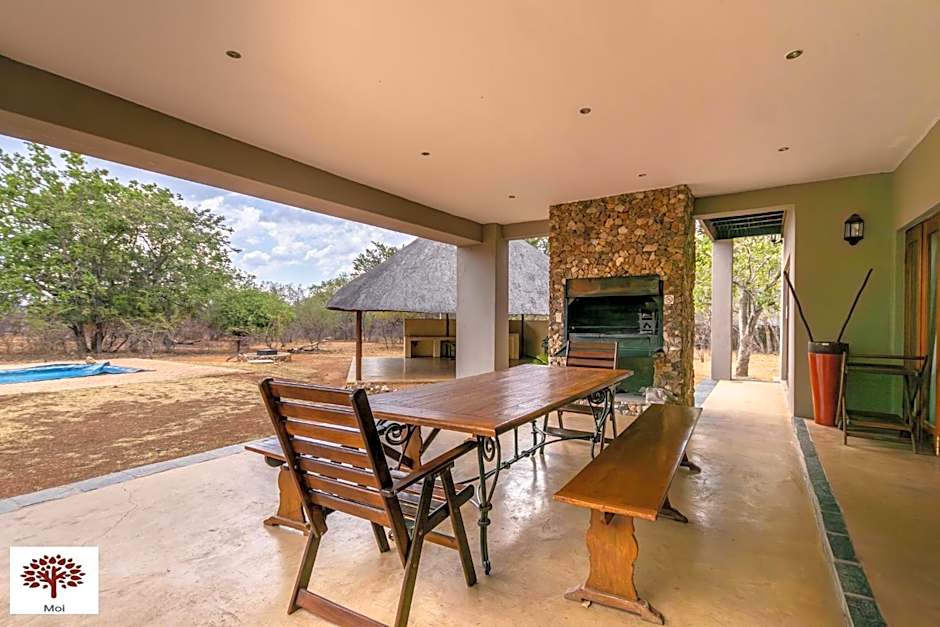 Zebula Golf and Wildlife Estate - Aardwolf Pax 10 - Moi Signature Luxury villa