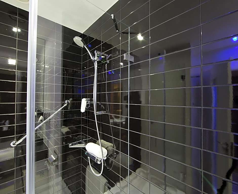 Holiday Inn Express Lisbon Alfragide By IHG