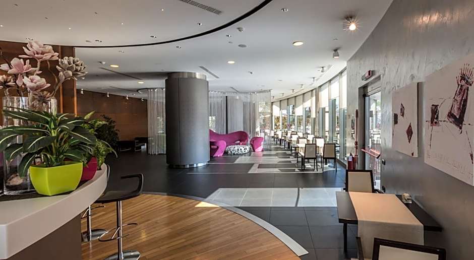 Best Western Plus The Hub Hotel
